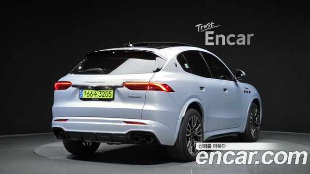 Maserati Grecale из Кореи Encar