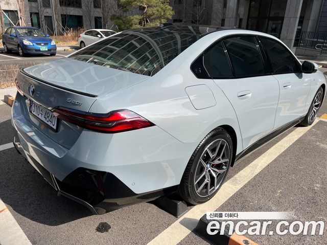 BMW 5-Series 520i Special Edition — пробег 45 000 км — фото 5 из 5