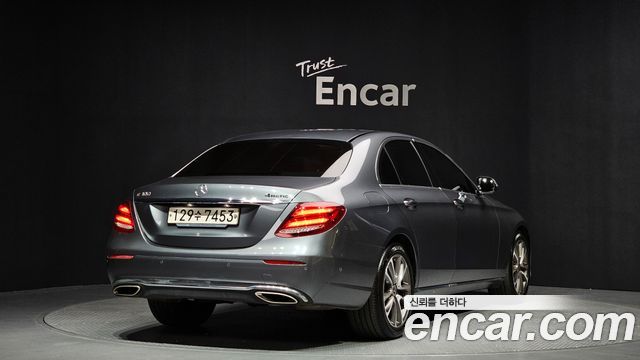 Mercedes-Benz E-Class из Кореи Encar