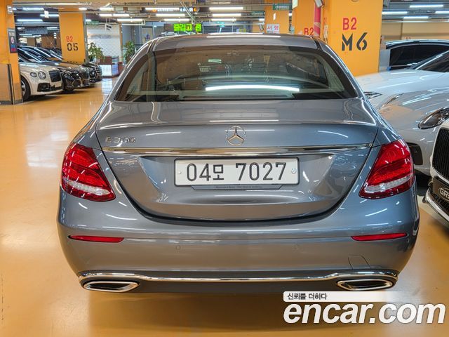 Mercedes-Benz E-Class E300 Exclusive — пробег 39 000 км — фото 3 из 5