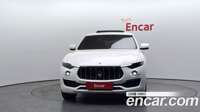 Maserati Levante из Кореи Encar