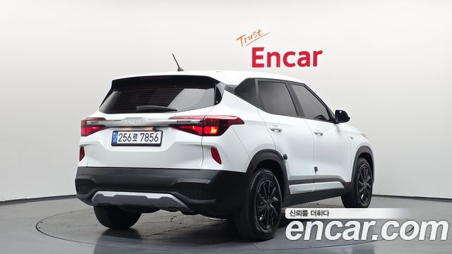 Kia Seltos из Кореи Encar
