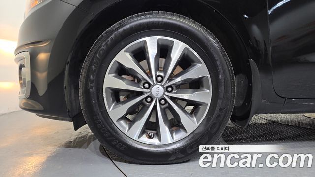 Kia Carnival 9-seater Luxury — пробег 167 839 км — фото 5 из 5
