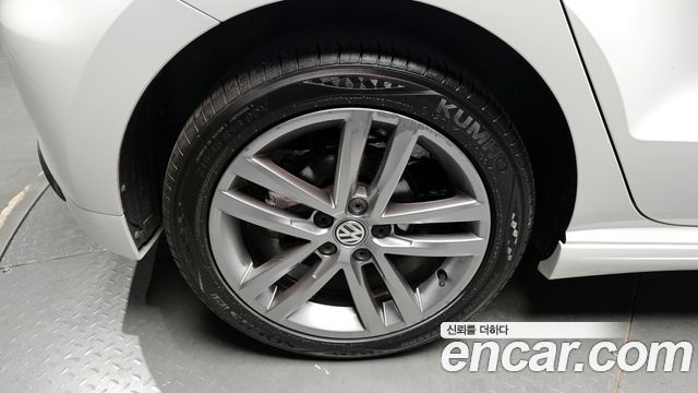 Volkswagen Polo из Кореи Encar