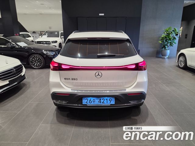 Mercedes-Benz EQA из Кореи Encar