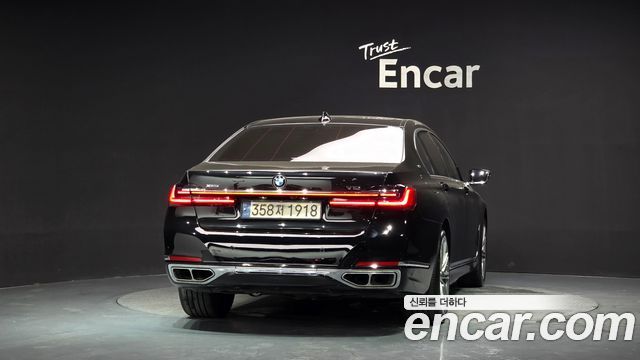 BMW 7-Series M760Li xDrive V12 Excellence — пробег 100 216 км — фото 4 из 5