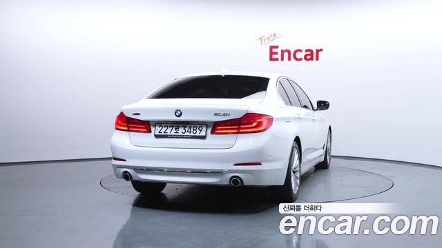 BMW 5-Series 530i xDrive Luxury Plus — пробег 56 811 км — фото 4 из 5