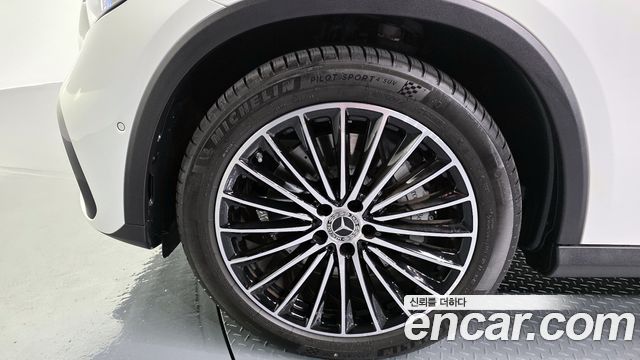 Mercedes-Benz GLC-Class GLC300 4MATIC AMG Line — пробег 3 248 км — фото 5 из 5