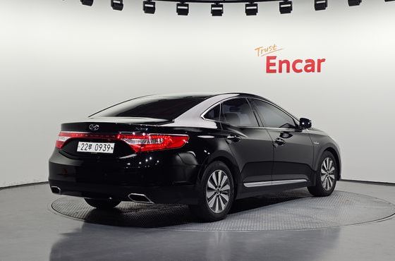 Hyundai Grandeur Premium — пробег 139 905 км — фото 2 из 5