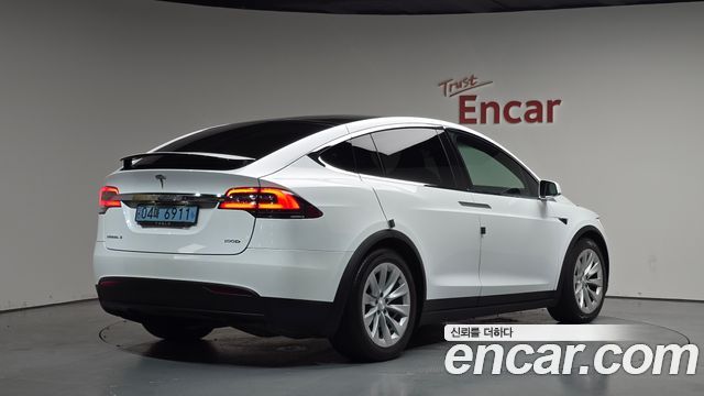 Tesla Model X из Кореи Encar