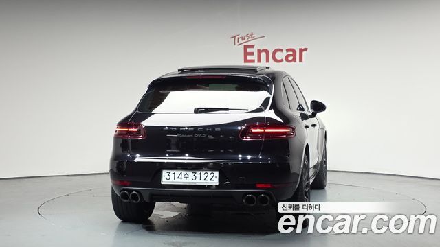 Porsche Macan из Кореи Encar