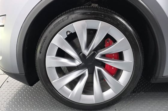 Tesla Model Y Long Range Launch Edition AWD — пробег 21 800 км — фото 5 из 5