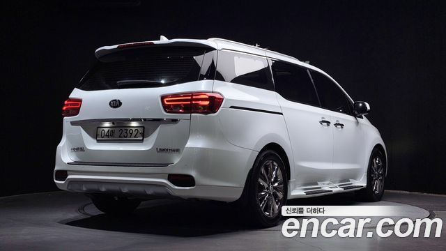 Kia Carnival из Кореи Encar