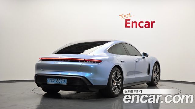 Porsche Taycan из Кореи Encar