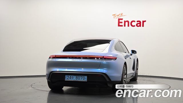 Porsche Taycan из Кореи Encar