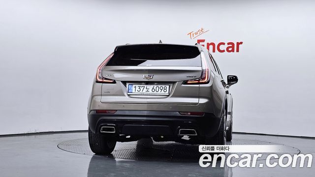 Cadillac XT4 2.0 Sport AWD — пробег 85 557 км — фото 4 из 5