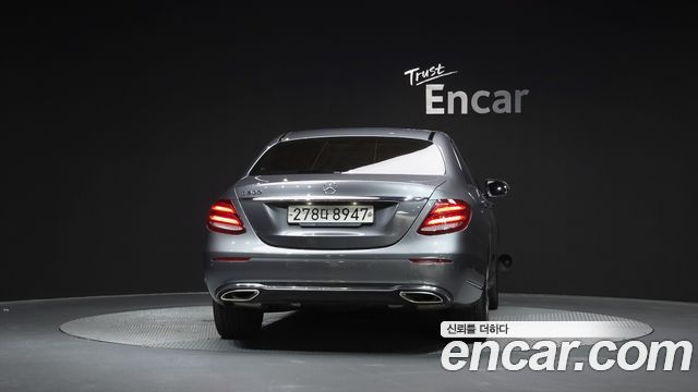Mercedes-Benz E-Class из Кореи Encar