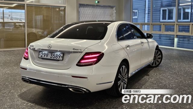 Mercedes-Benz E-Class из Кореи Encar