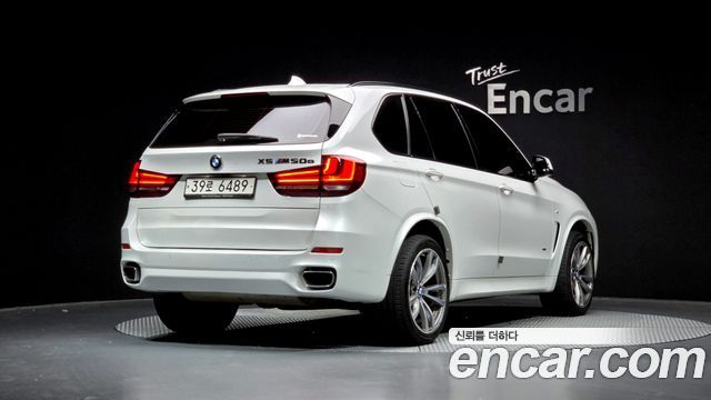 BMW X5 xDrive 40d — пробег 118 554 км — фото 2 из 5