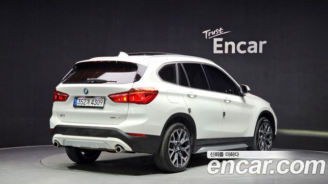 BMW X1 xDrive 20i xLine — пробег 84 099 км — фото 2 из 5
