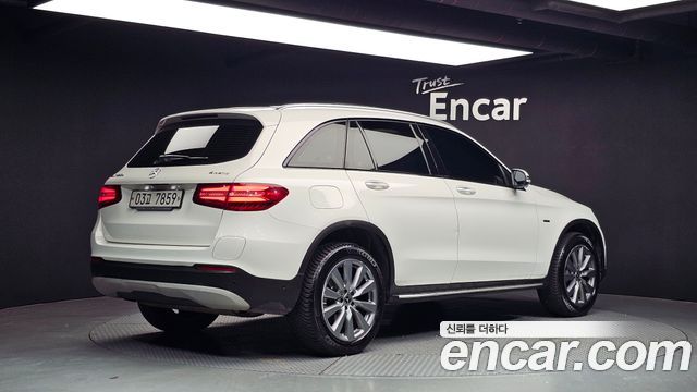 Mercedes-Benz GLC-Class GLC350e 4MATIC Premium — пробег 172 332 км — фото 2 из 5