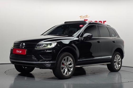 Volkswagen Touareg V6 3.0 TDI Bluemotion Premium 7P5 — пробег 244 082 км — фото 1 из 5