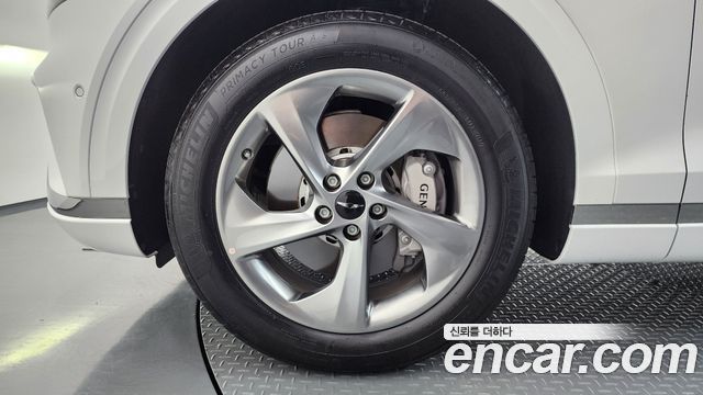 Genesis GV70 из Кореи Encar