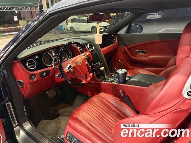 Bentley Continental 4.0 GTC — пробег 84 500 км — фото 5 из 5