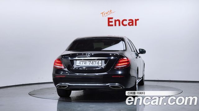 Mercedes-Benz E-Class из Кореи Encar