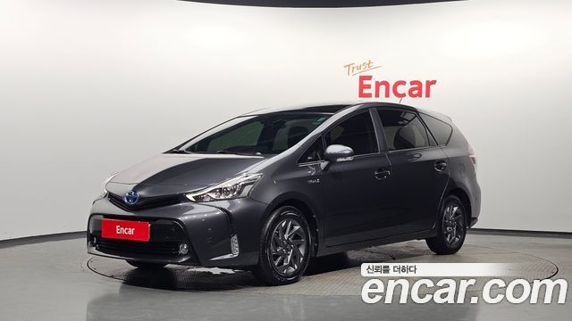 Toyota Prius 1.8 — пробег 38 847 км — фото 1 из 5