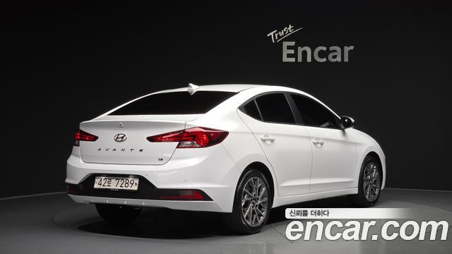 Hyundai AVANTE из Кореи Encar