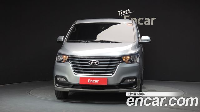 Hyundai Starex Urban 9-Seater Premium Spicial — пробег 31 660 км — фото 3 из 5
