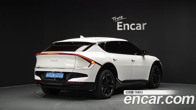 Kia EV6 из Кореи Encar