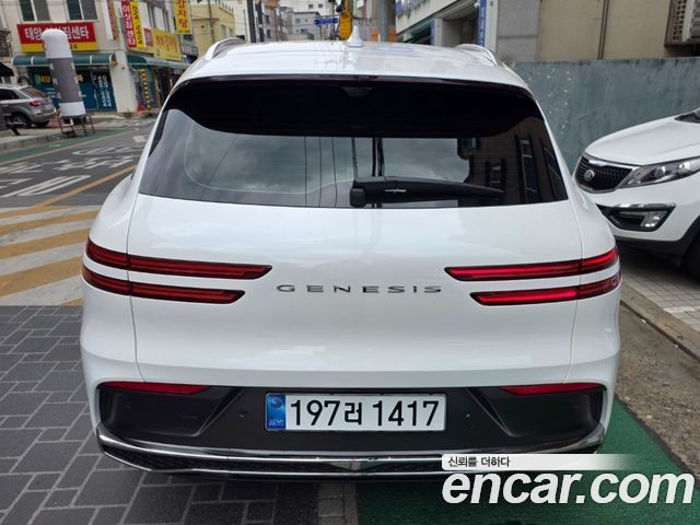 Genesis GV70 2.5T Gasoline 2WD — пробег 650 км — фото 4 из 5