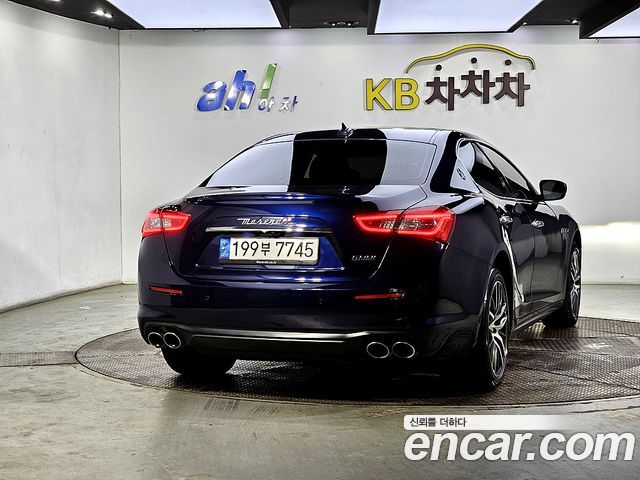 Maserati Ghibli из Кореи Encar