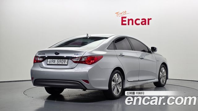 Hyundai Sonata 2.0 Modern — пробег 141 287 км — фото 2 из 5