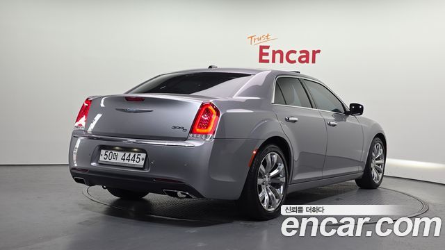Chrysler 300C из Кореи Encar