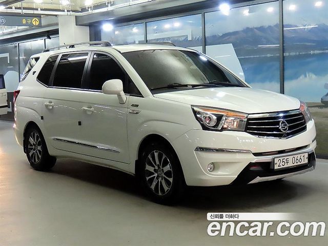 Ssangyong KORANDO 4WD RX 9-seater — пробег 122 085 км — фото 1 из 5