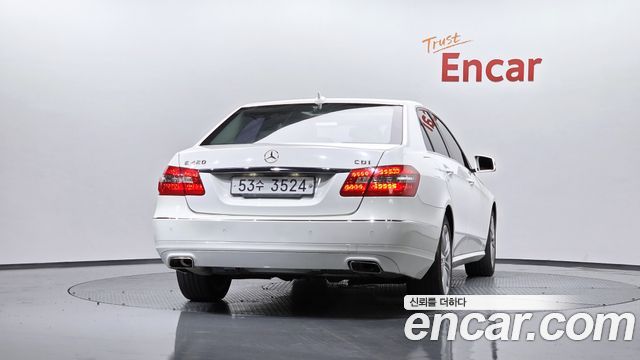 Mercedes-Benz E-Class из Кореи Encar