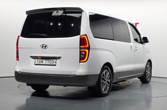 Hyundai Starex Urban 9-Seater Exclusive — пробег 87 724 км — фото 2 из 5
