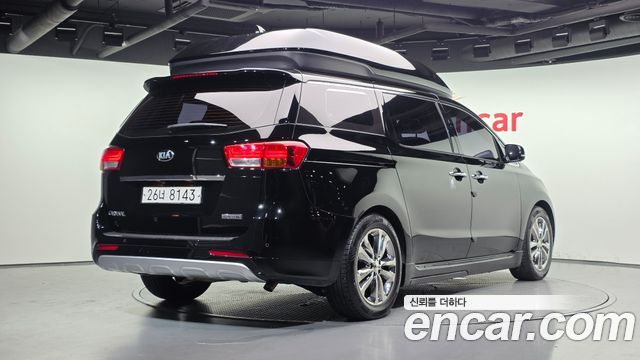 Kia Carnival из Кореи Encar