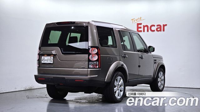 Land Rover Discovery 3.0 SDV6 SE — пробег 232 156 км — фото 2 из 5