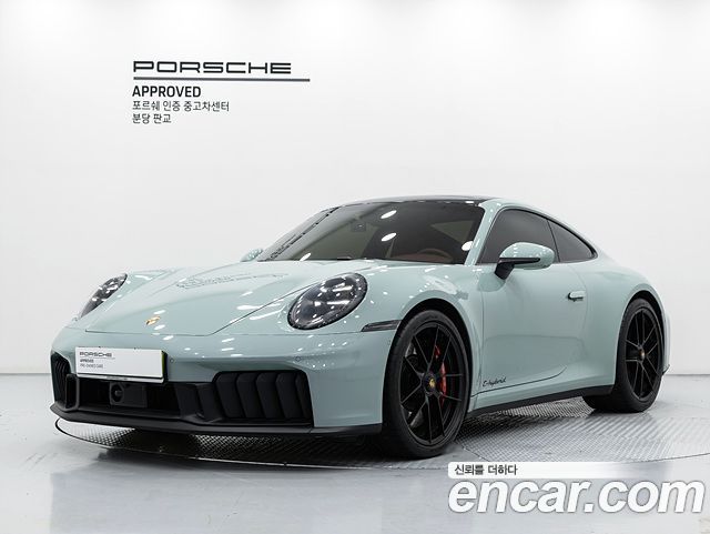 Porsche 911 Carrera 4 GTS — пробег 3 600 км — фото 1 из 5