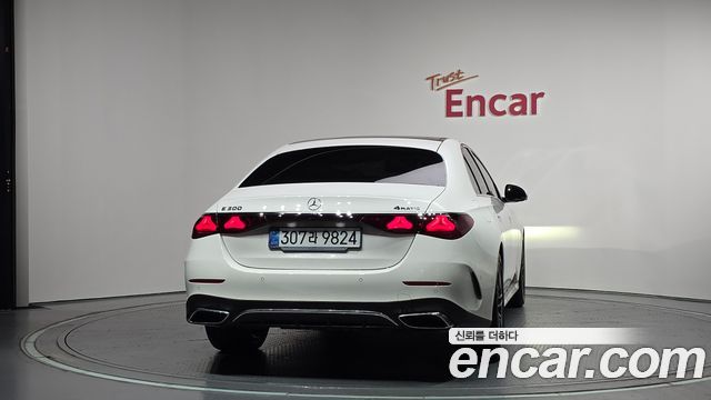 Mercedes-Benz E-Class из Кореи Encar