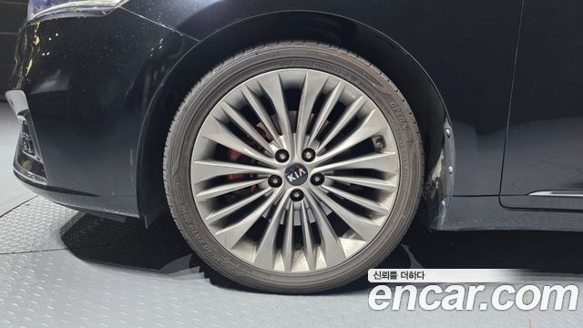 Kia K7 из Кореи Encar
