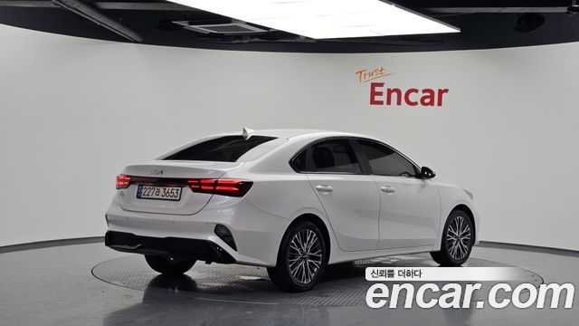 Kia K3 из Кореи Encar