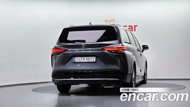 Toyota Sienna из Кореи Encar
