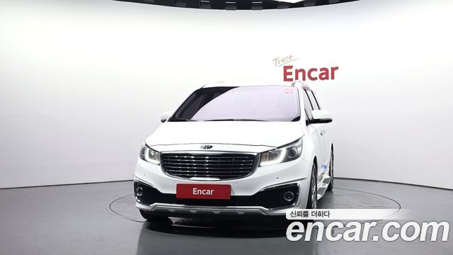 Kia Carnival Gasoline 7-seater Limousine President — пробег 84 553 км — фото 3 из 5