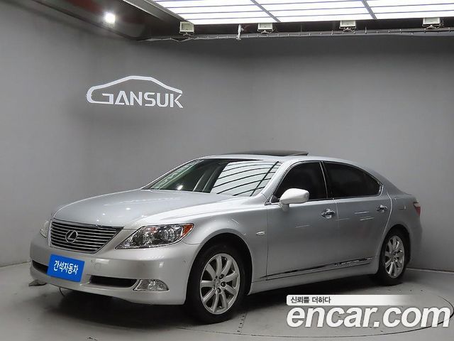 Lexus LS из Кореи Encar