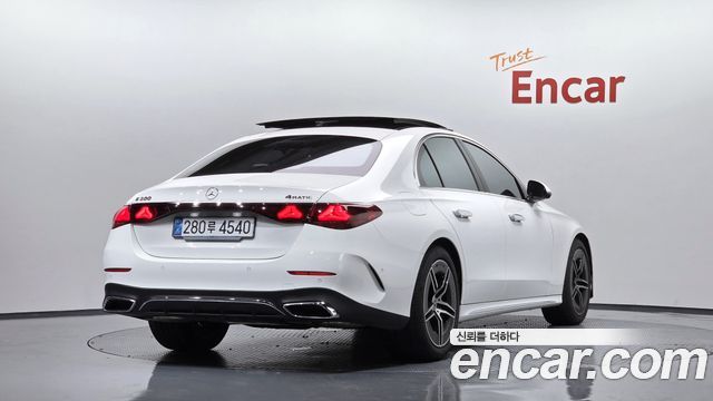 Mercedes-Benz E-Class из Кореи Encar
